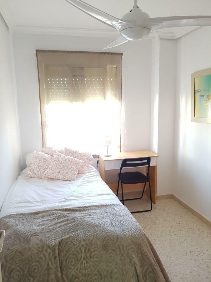 Luminoso Y Amplio Apartamento Σεβίλλη Εξωτερικό φωτογραφία